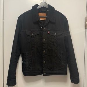 LEVIS SHERPA LINED TRUCKER JACKET